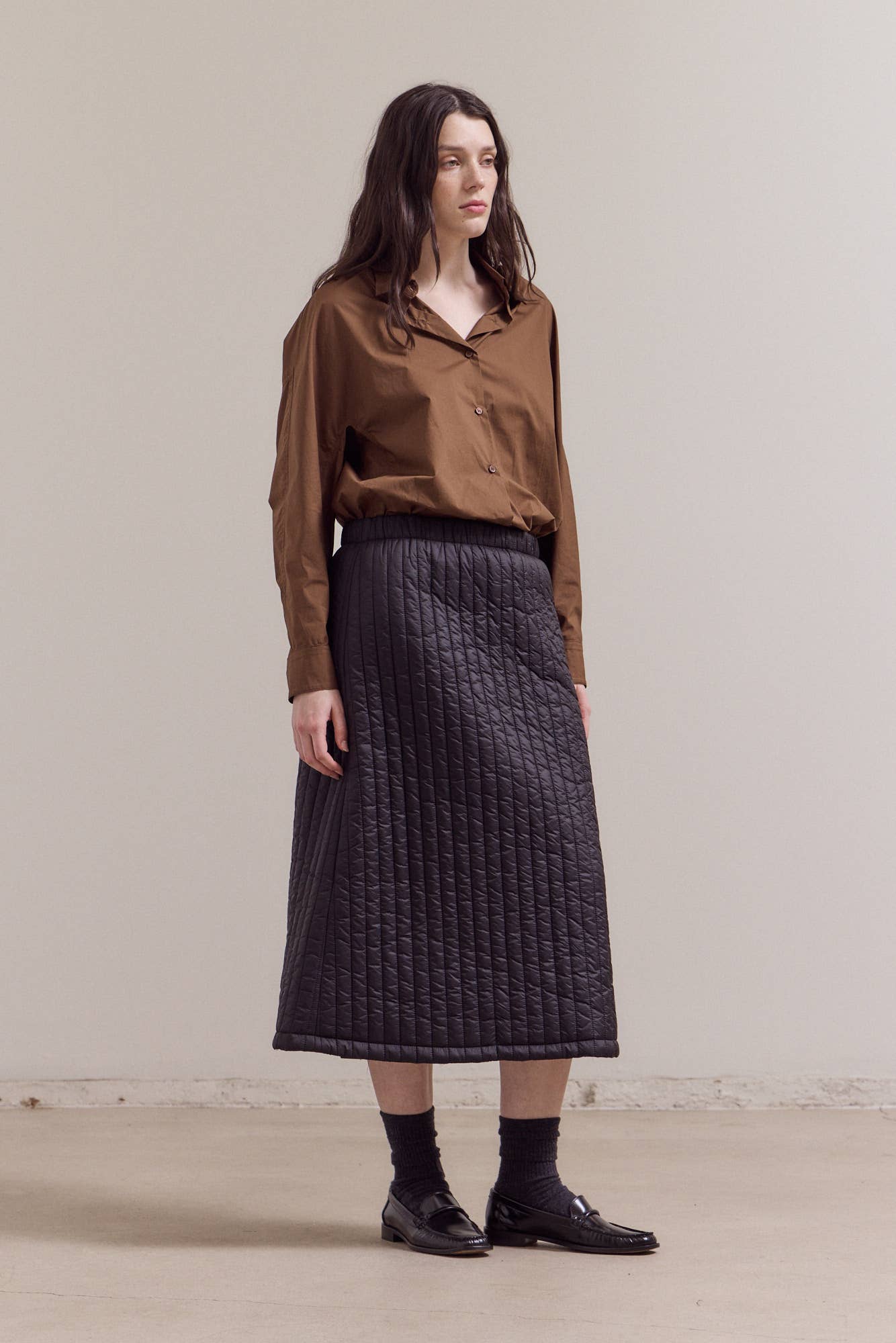 Grade & Gather - Vendita all'ingrosso Gonna - Donna - 50704 - GONNA TRAPUNTATA DI MEDIA LUNGHEZZA15