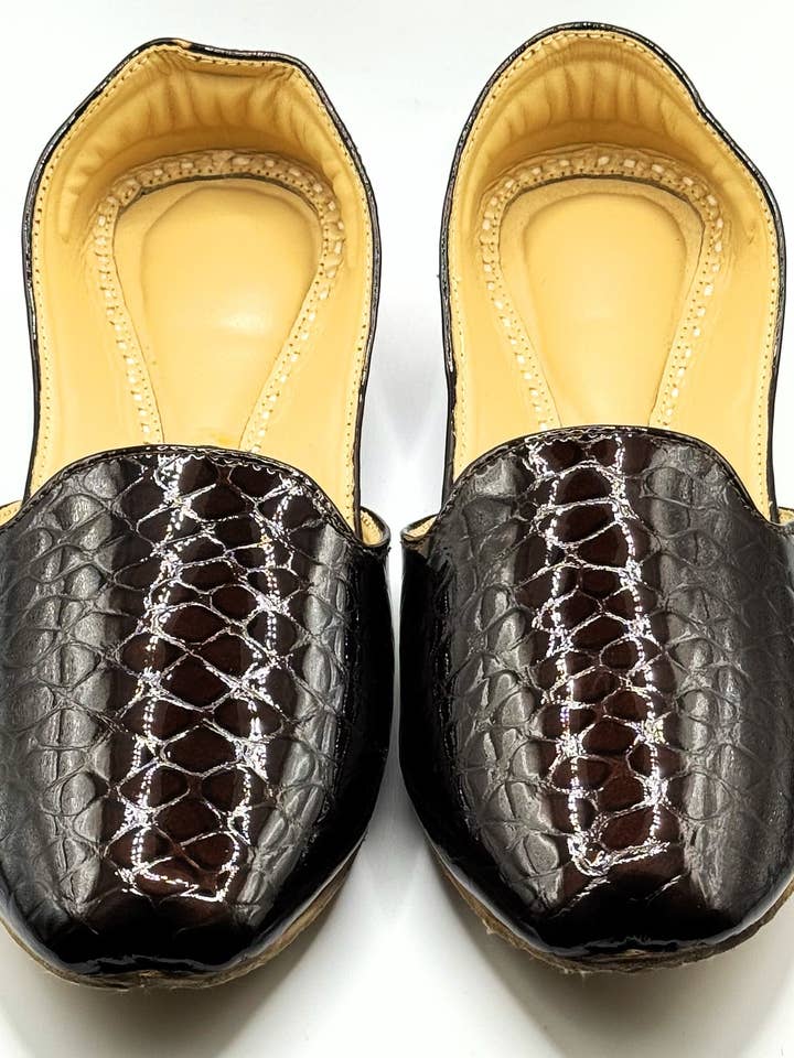 Genuine Handcrafted Women's Leather Khussa Shoes for wholesale by Haris enterprises