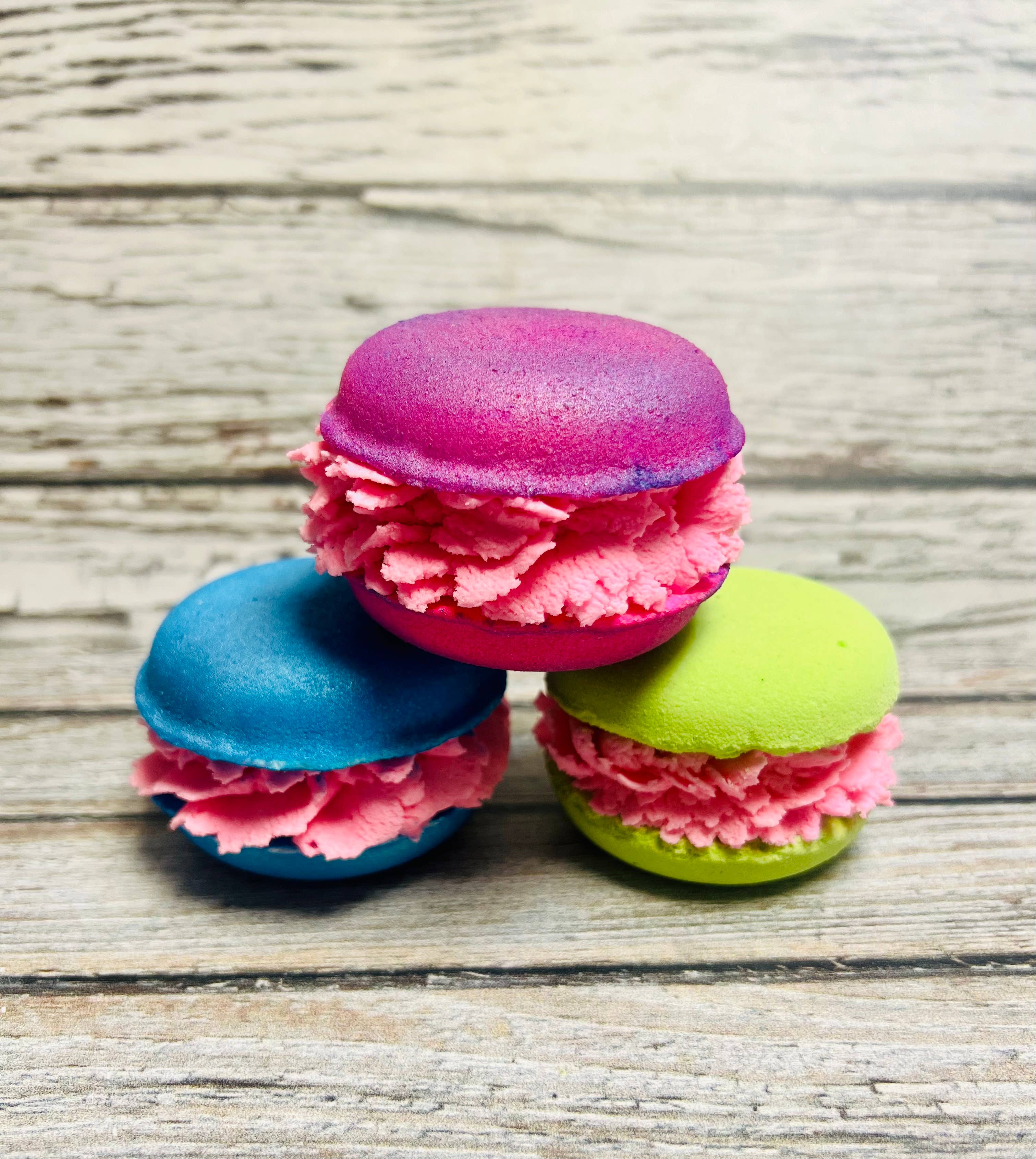 Southern Fleek Bath LLC – wholesale Bath bomb/fizz – 4oz Sugar Floss Bubbleroon2