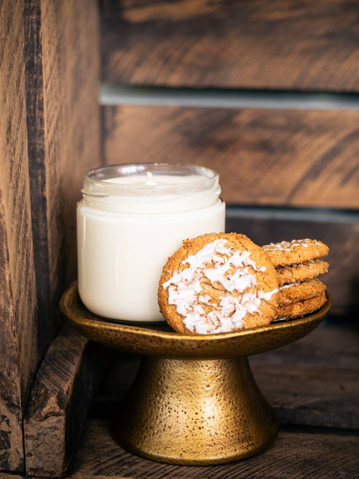 6.5 oz Frosted Gingersnap Candle for wholesale by Velvet Whiskey Candle Co