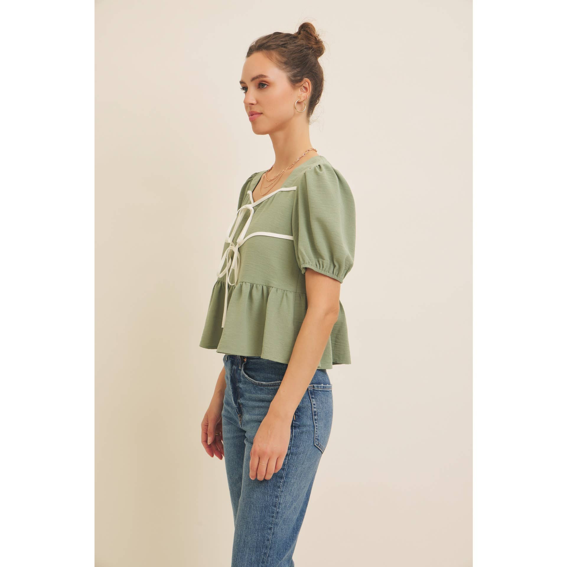 in february - Vente Chemisier – femme - BLOUSE BABYDOLL CHARMANTE AVEC NŒUDS CONTRASTÉS22