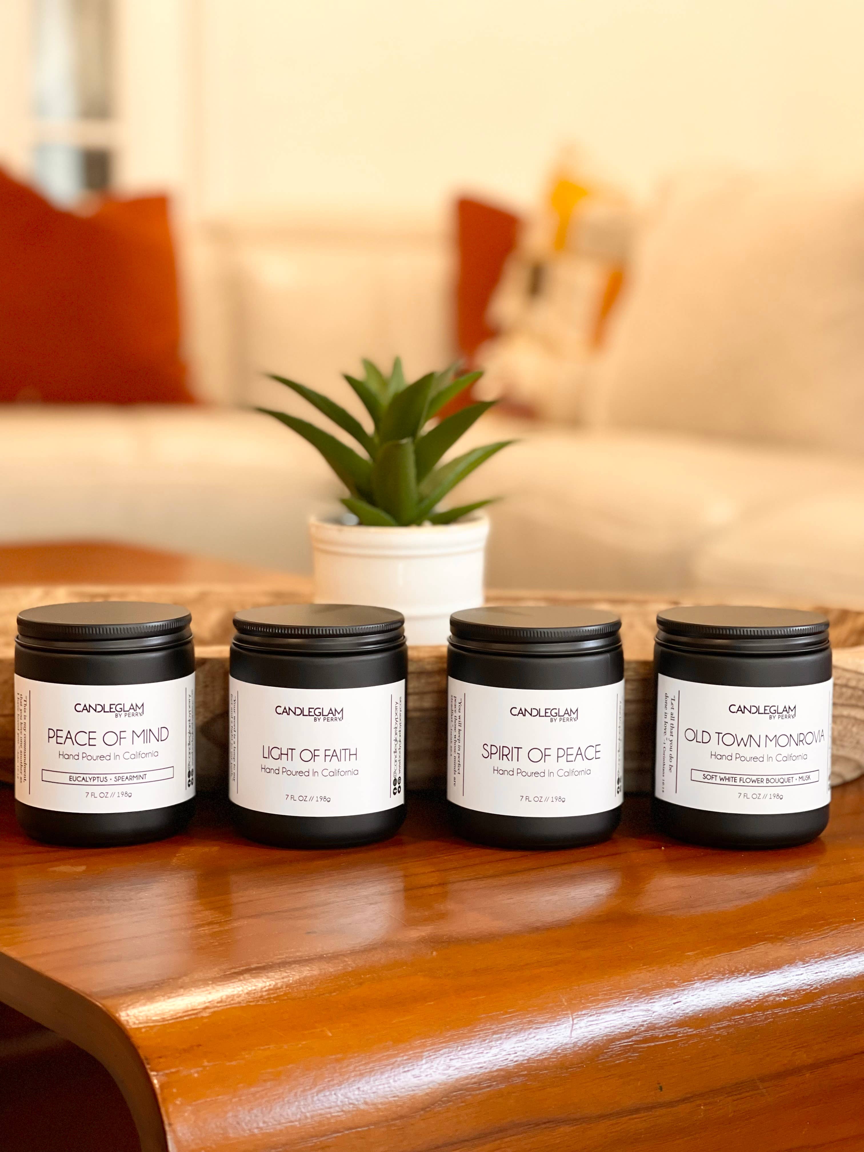 Candleglambyperry - Vente Bougie en bocal - Bougie en pot en verre noir mat sans étiquette2