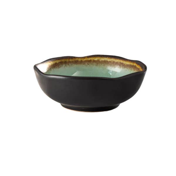 Midori Kanyu 4.75"Dia x 1.75"H Round Porcelain Shallow Bowl for wholesale by Urban Tokyo