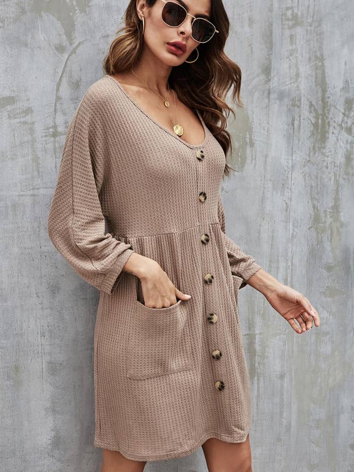 FS Collection - Wholesale Jurk - Dames - Mini-jurk met knopen aan de voorkant in beige