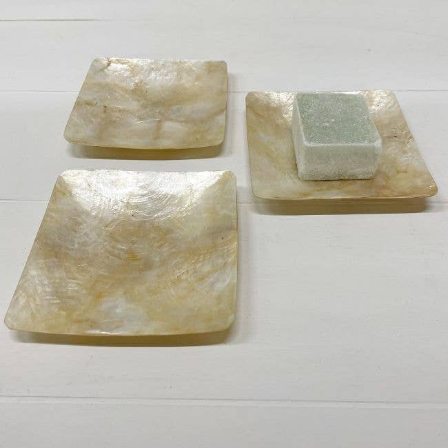 ByBazz – wholesale Decorative plate/dish/bowl – Schaaltje Schelp Capiz XS Goud11