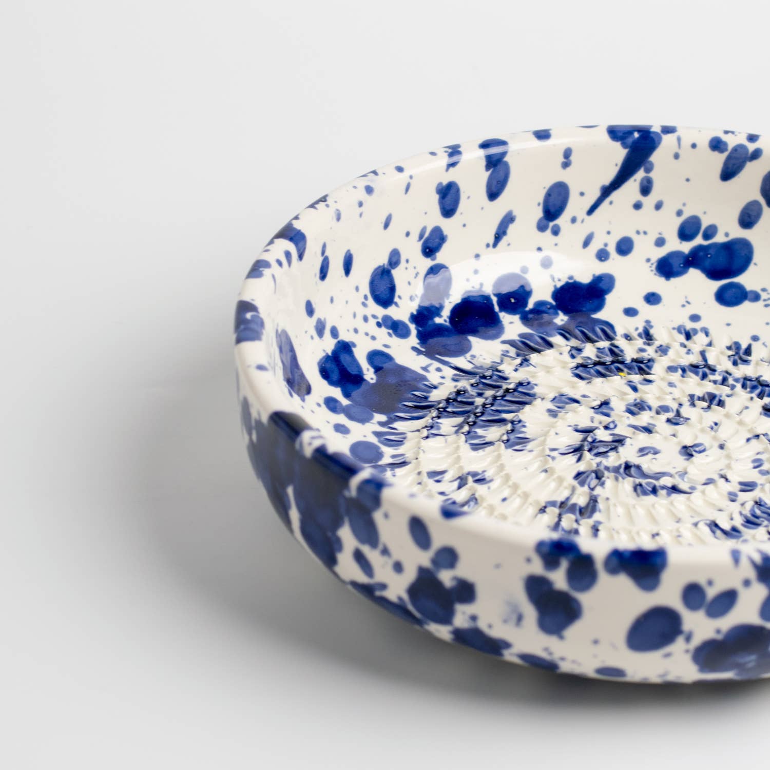 Alfar Tierra Cocida – wholesale Grater – Large Pottery Grater Plate – Includes Gift Spoon / PERSIA1