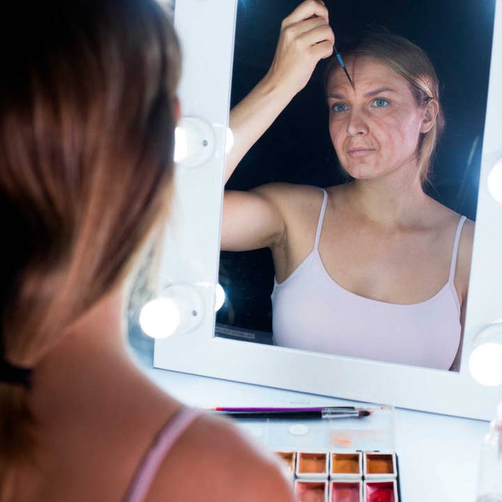 Narrative Cosmetics - Wholesale Face make-up palette - 12 Color Flesh Tone Alcohol Activated Palette11