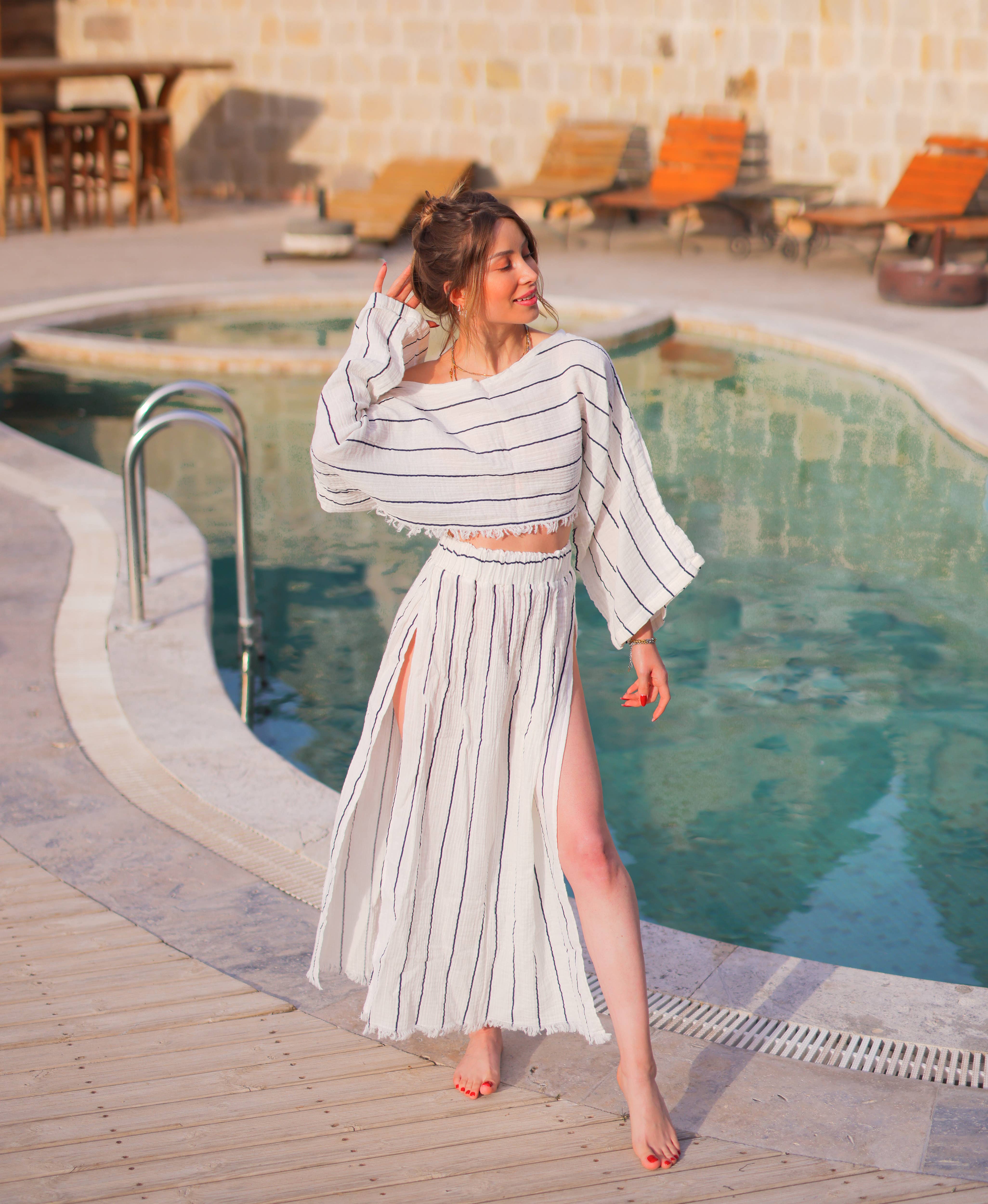 Moa - Wholesale Blouse - Women's - Black Off Shoulder Crop Top Blouse6