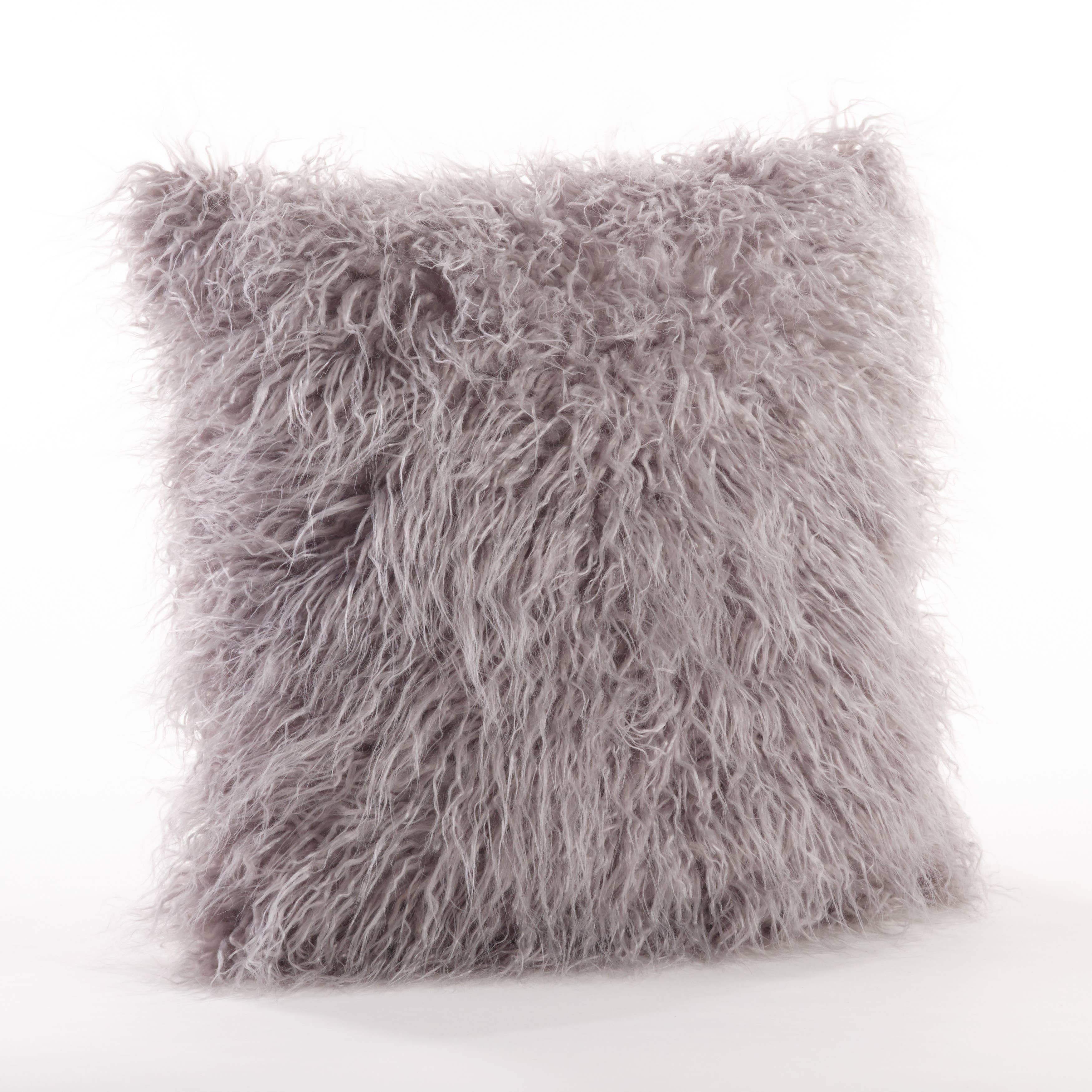 Saro Lifestyle - Wholesale Throw/Decorative Pillow - Faux Mongolian Fur Pillow - Poly Filled3