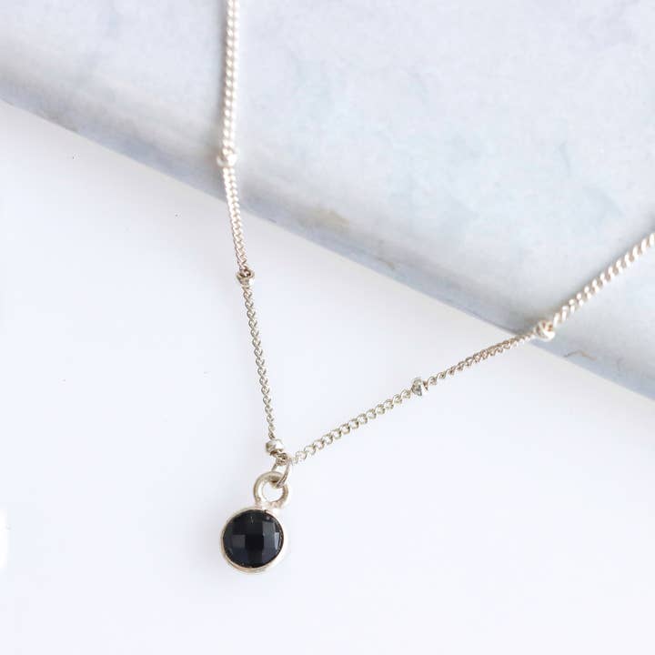Collar Onyx Drop Silver para venta al por mayor de Vi Ling Designs