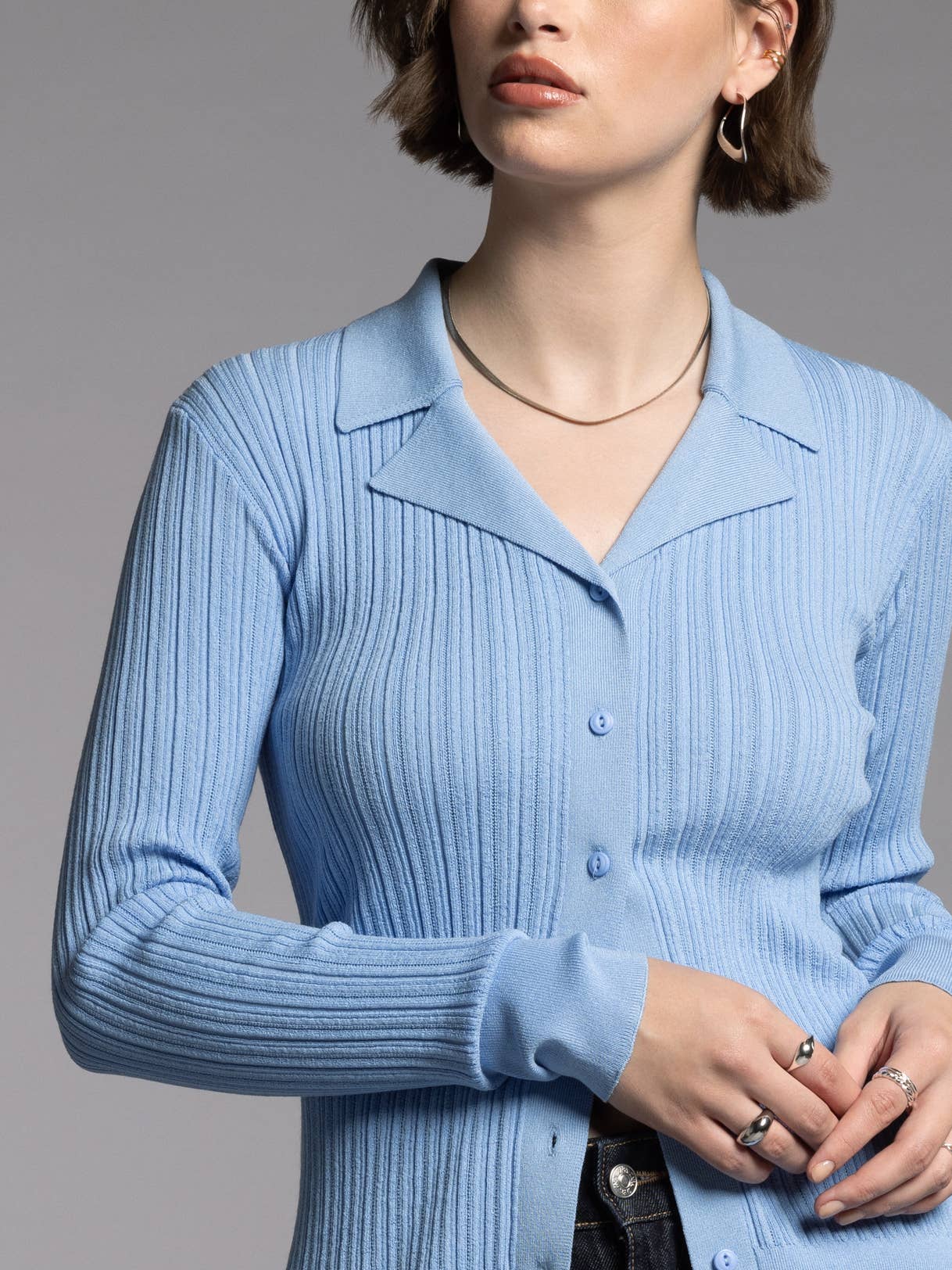 Weekend Los Angeles - Venta al por mayor Jersey corto de punto - Mujer - Top de punto con cuello ranurado - ALLISON TOP12