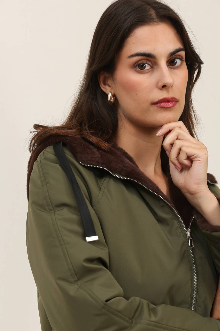 Attrait Paris - Wholesale Parka - Women's - Short hooded parka, reversible fur24