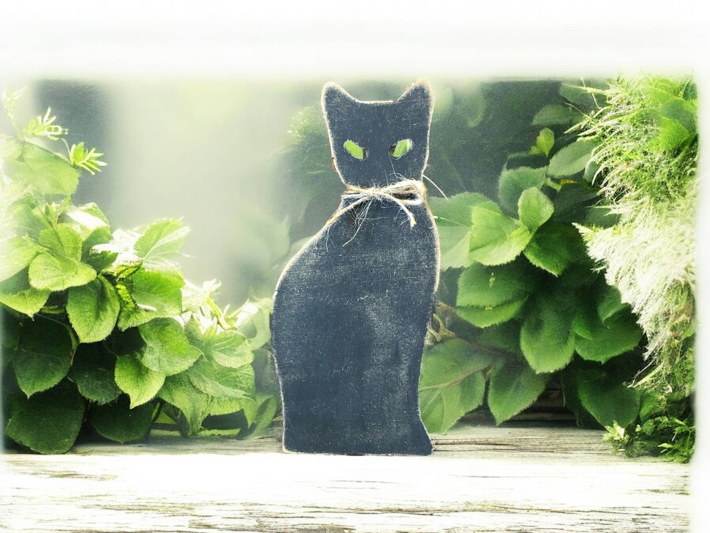 Inkwood Crafters - Wholesale Decorative Tabletop Object - Primitive Wood Black Cat Sitter2