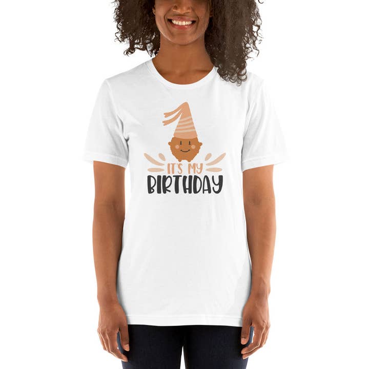 It´s my birthday Unisex-T-Shirt für den Großhandel von Souverista