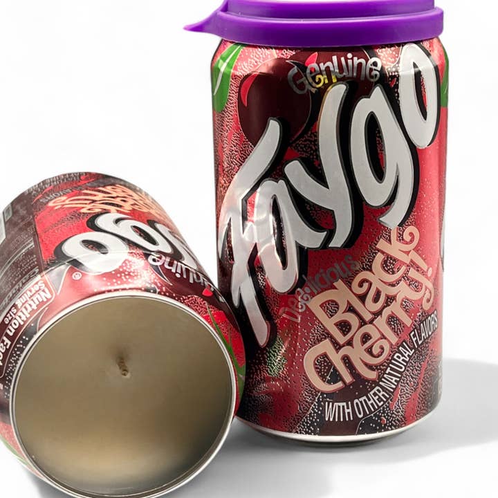 Bougie de soja Faygo Black Cherry Pop pour la vente par Nefer Designer Candles & Home Decor