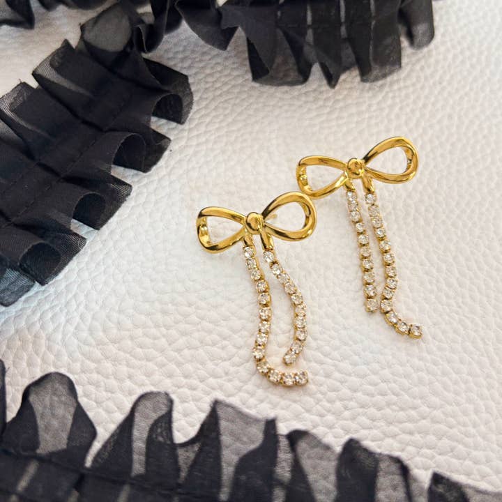 Kismet Showroom - Wholesale Dangle Earrings - Girlie Bow Dangle Earrings3