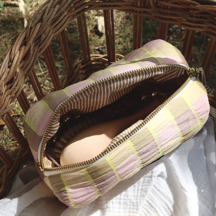 Maho - Wholesale Toiletry Bag - Women's - Claudia Seersucker2