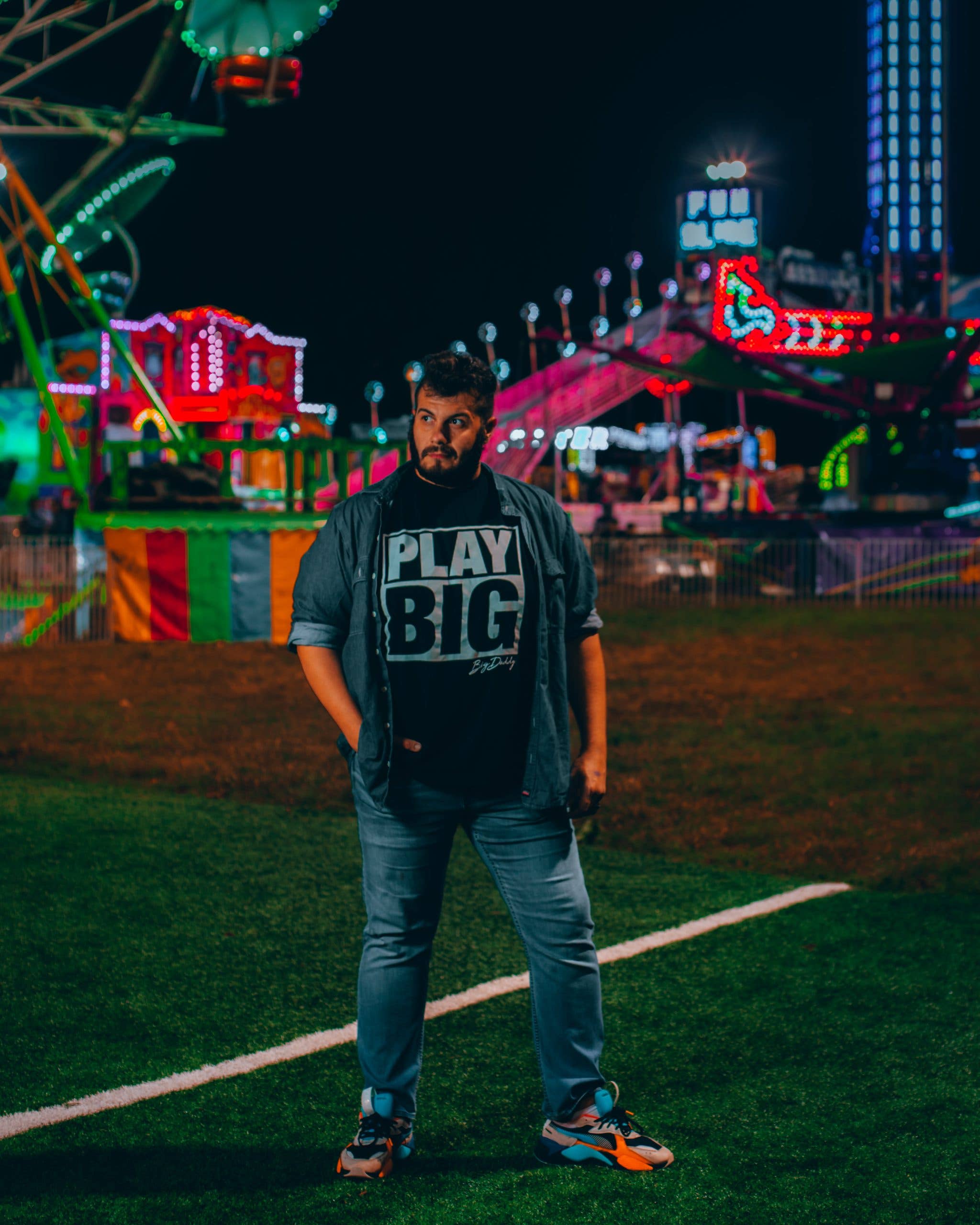 Nero Play Big Tee (nero) in vendita all'ingrosso su Faire1