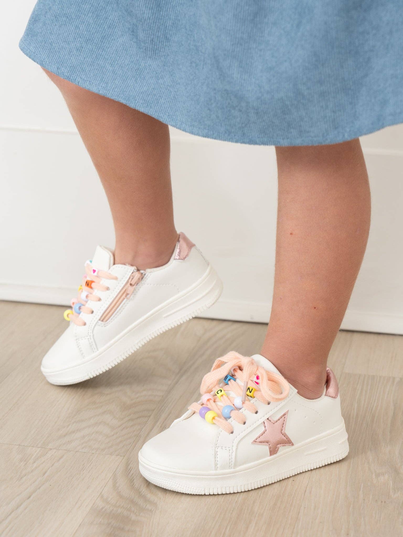 Marie Nicole Clothing - Wholesale Lifestyle Sneakers - Kids - Girls' Sparkle Star Sneaker13