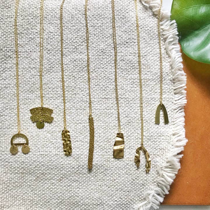 Collares cortos de latón de 20» para venta al por mayor de Melissa Jenkins Designs