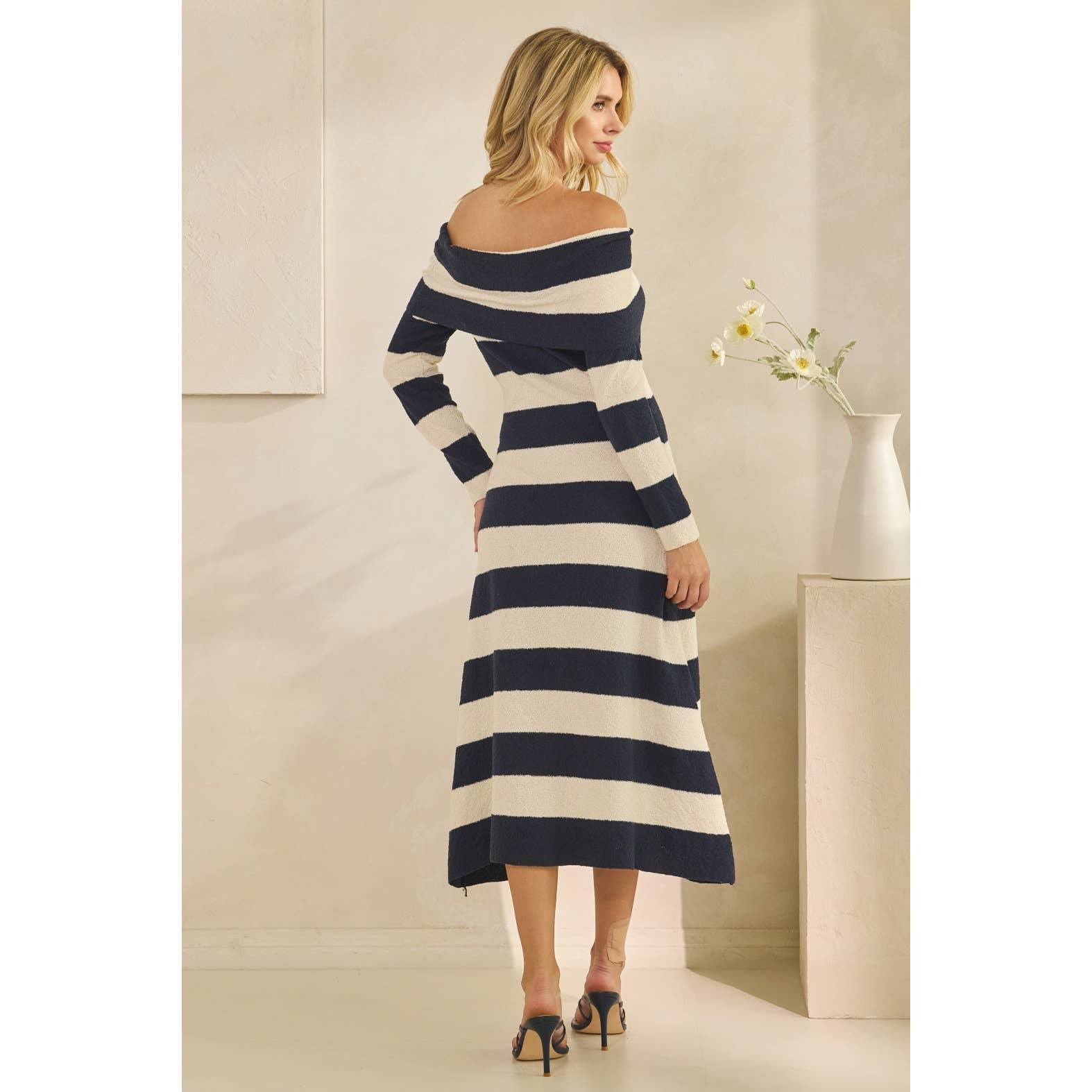 Veveret - Wholesale Dress - Women's - Texture Knit Off-Shoulder Wide Stripe Long Dress 25