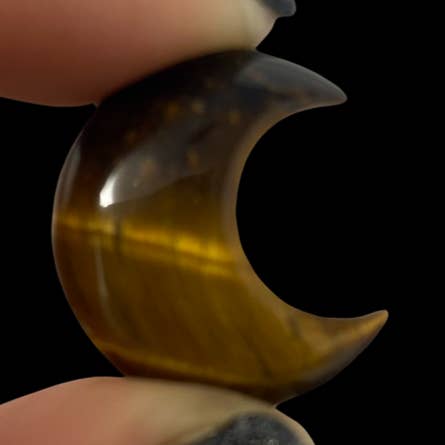 3 sachets de 5 mini-cœurs en œil de tigre pour la vente par The Crystal Tabby