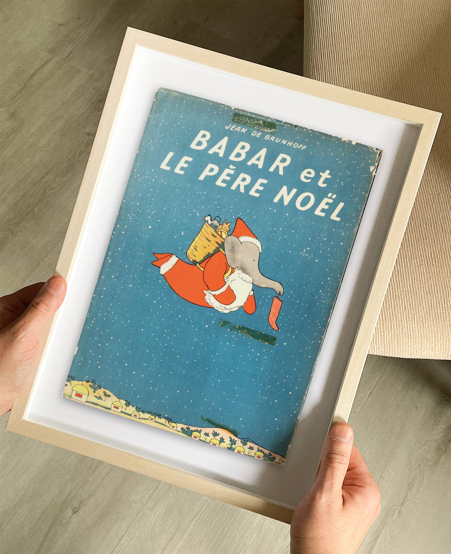 The Curious Desk - Wholesale Art Print - Babar et Le Pere Noel by Jean De Brunnoff Book Cover Print 1