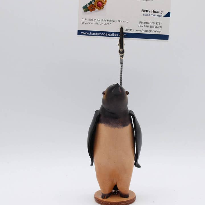 Sunflower Handmade leather inc - Wholesale Visitekaartjeshouder - Lederen pinguïn fotoclip visitekaarthouder prijsbord2