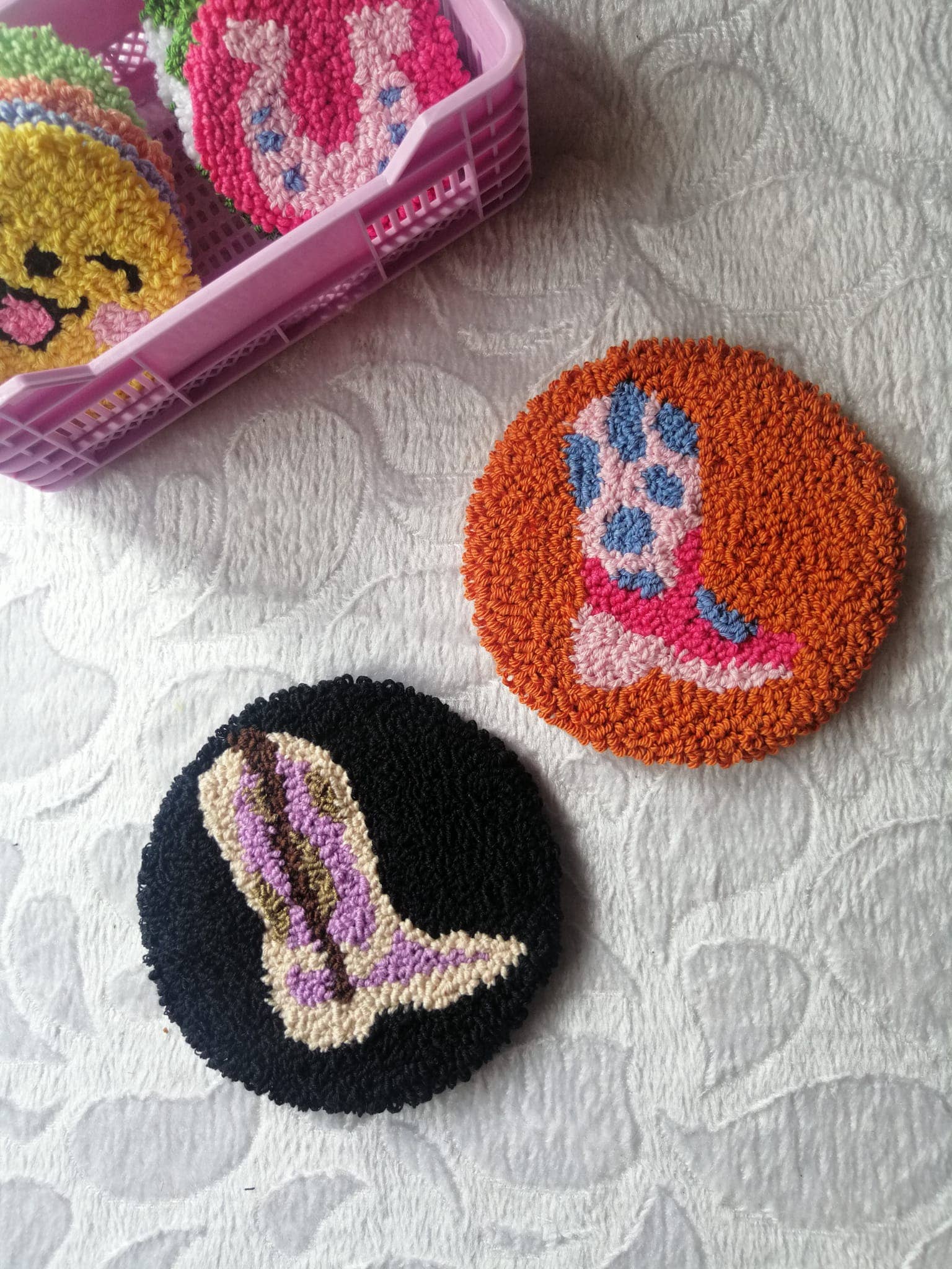 despinacrafting – wholesale Coasters – Punch Tufted Cup Coaster, Mug Rug1