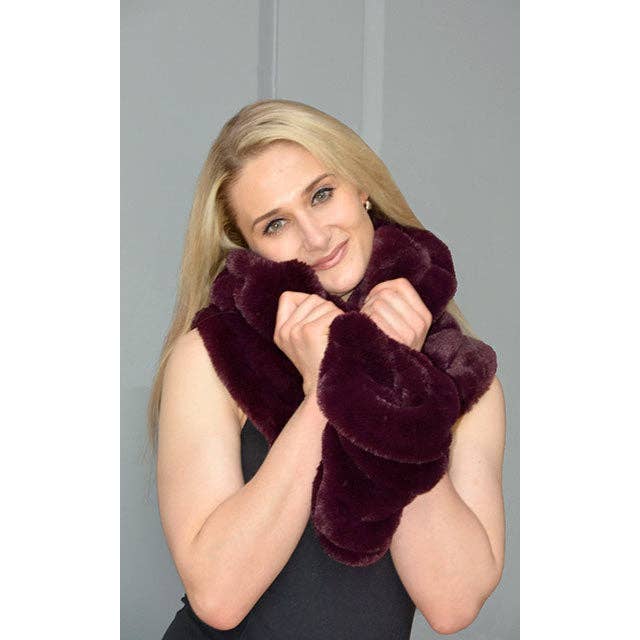 PANDEMONIUM - Wholesale Wrap - Women's - Shoulder Wrap - Assorted Royal Opulence Faux Fur2