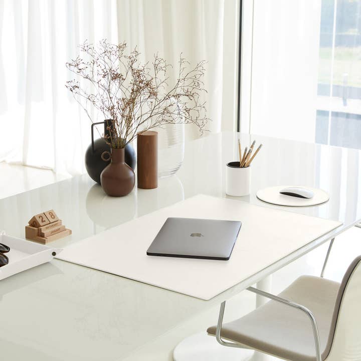 Eglooh - Wholesale Desk Pad - Palladio Desk Pad82