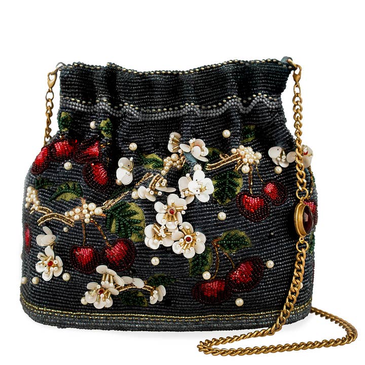 Zoete & Zure Bloemige Fruitige Kralen Schoudertas met Trekkoord voor wholesale door Mary Frances Accessories