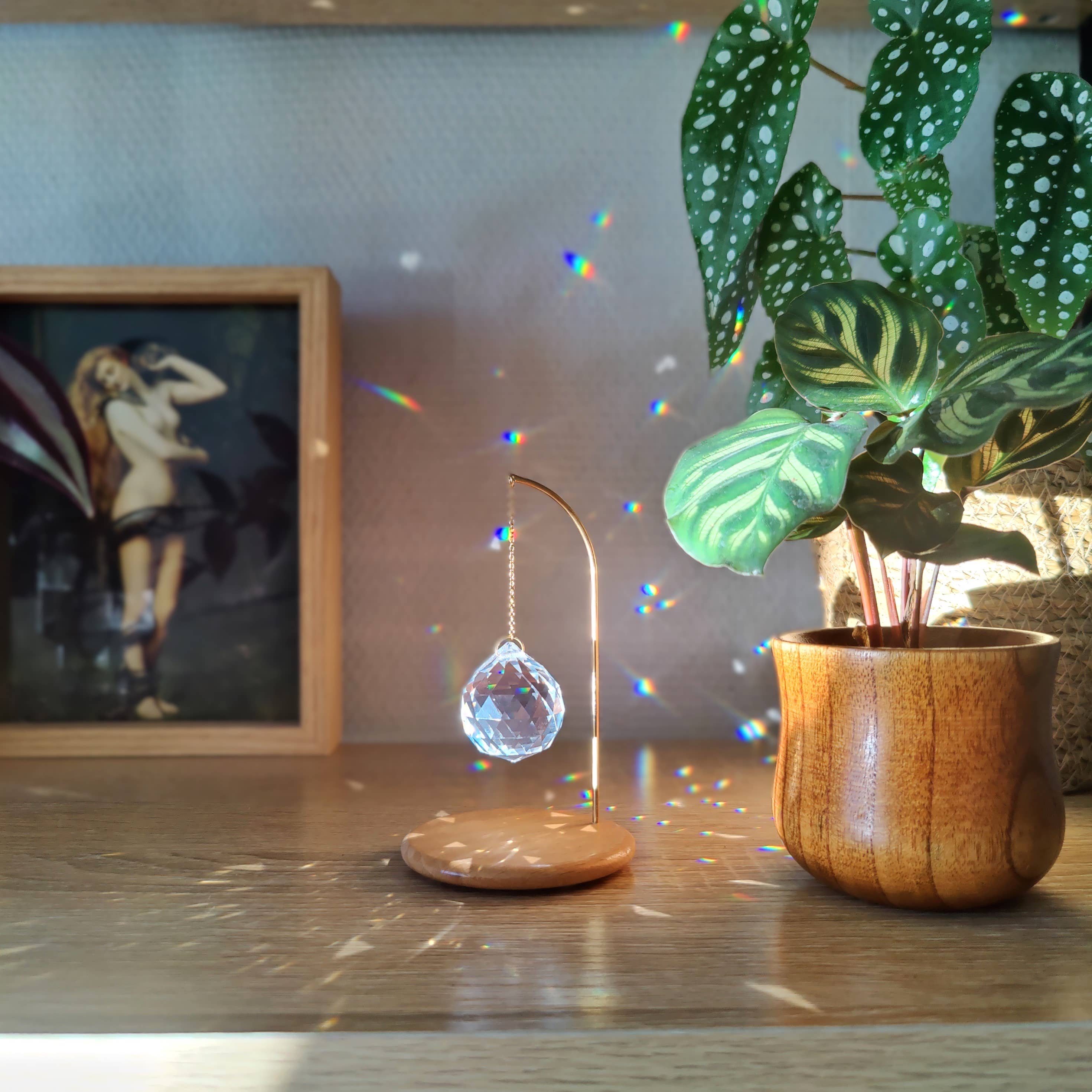 Atelier Intuitive - Vente Objets de décoration - PENDULUM • Suncatcher à poser | Décoration bien être1