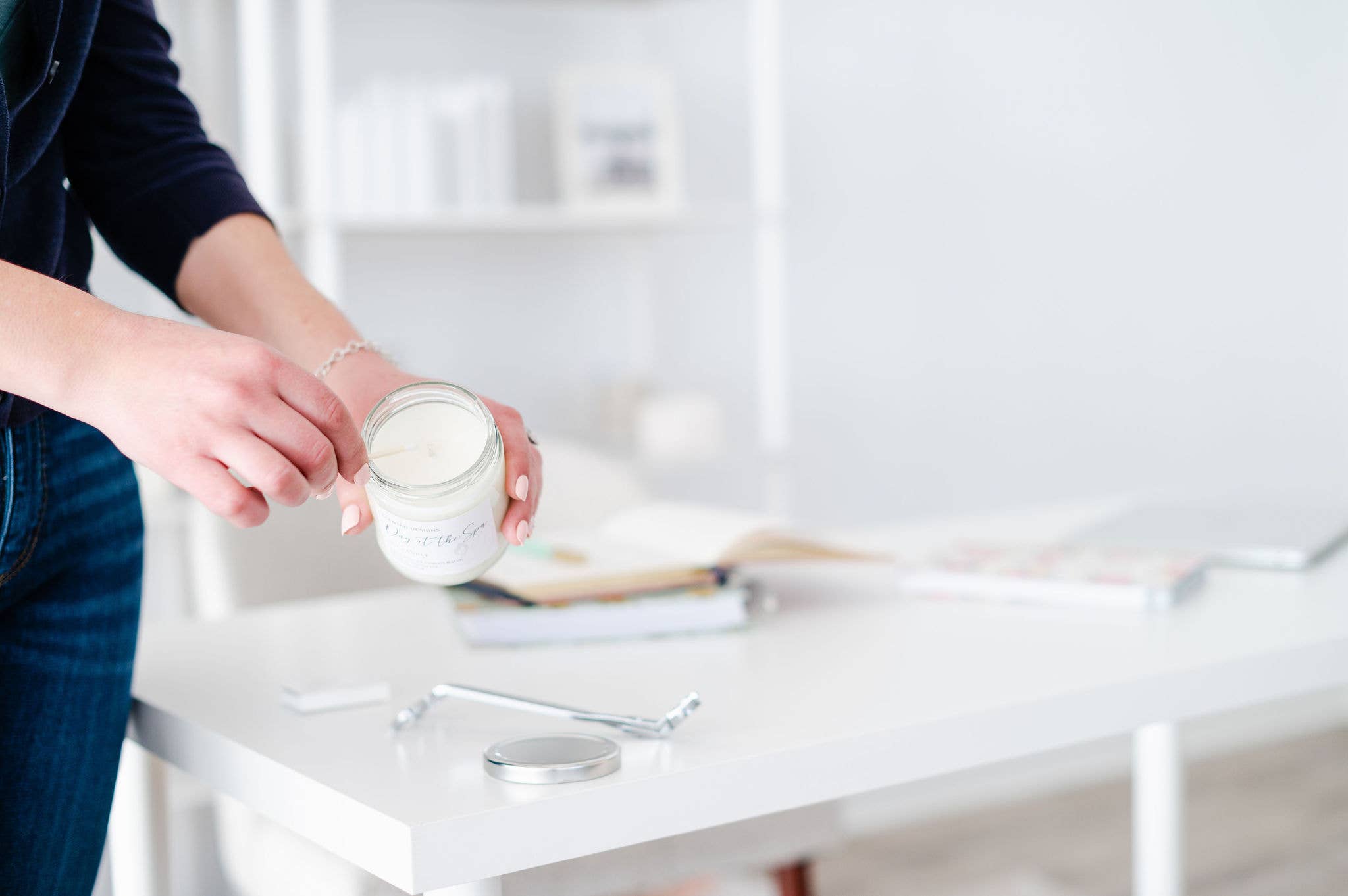 Scented Designs Candle Co - Wholesale Jar/Filled Candle - A Dozen Roses Soy Candle - 7oz Signature Jar4