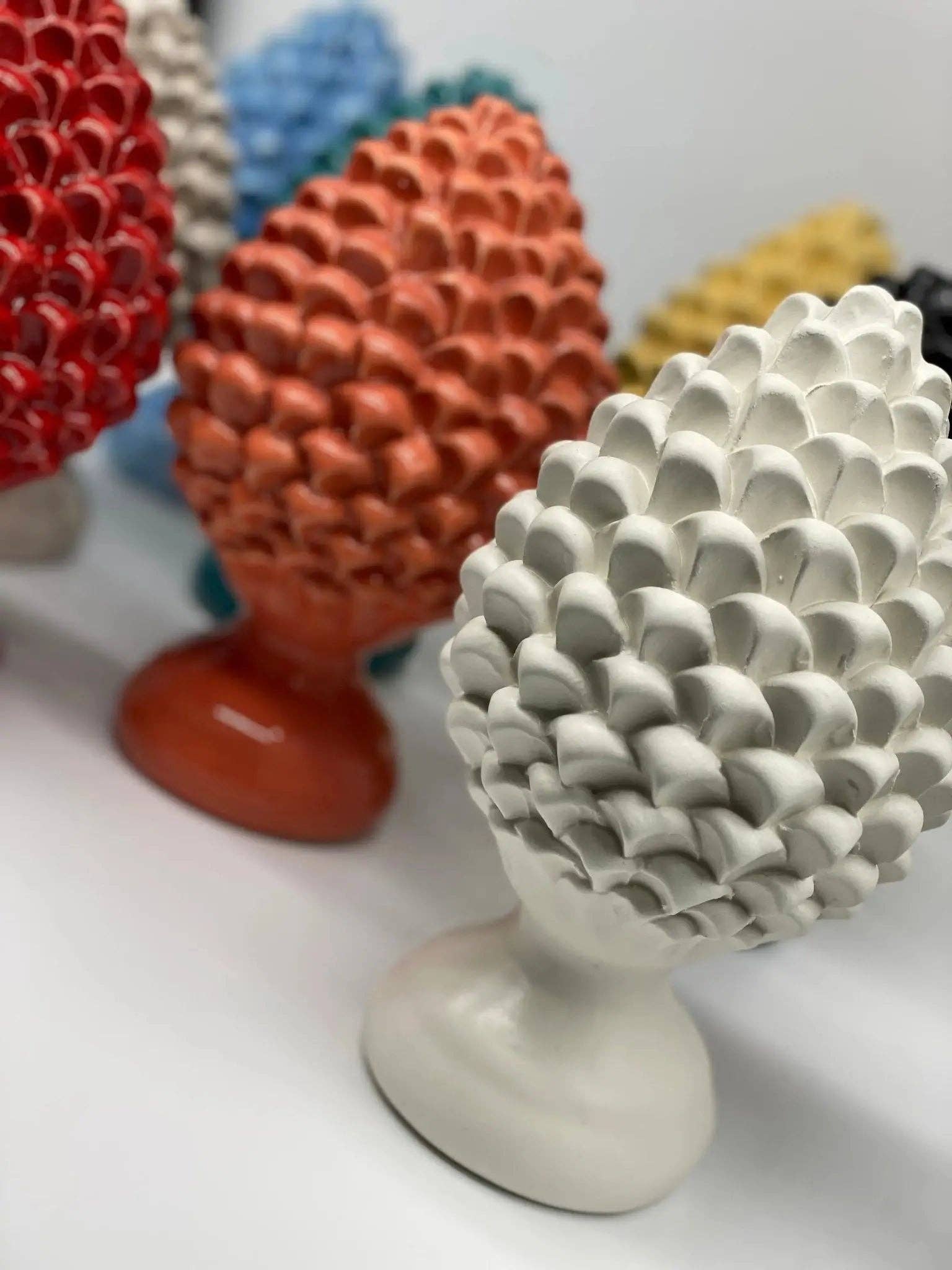 DD Ceramiche Siciliane - Wholesale Decorative Tabletop Object - Caltagirone Ceramic Pinecone cm H.20 Artisan Luis Line11