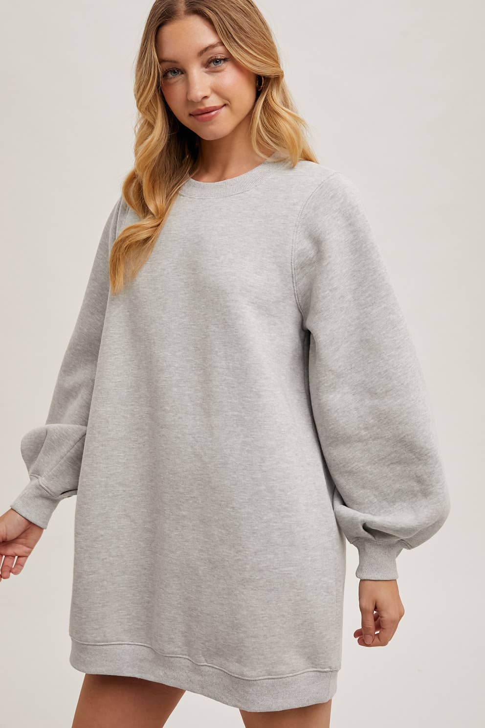 Bluivy – Großhandel Kleid – Damen – Sweatshirt-Kleid mit oversized Bubble-Ärmeln8
