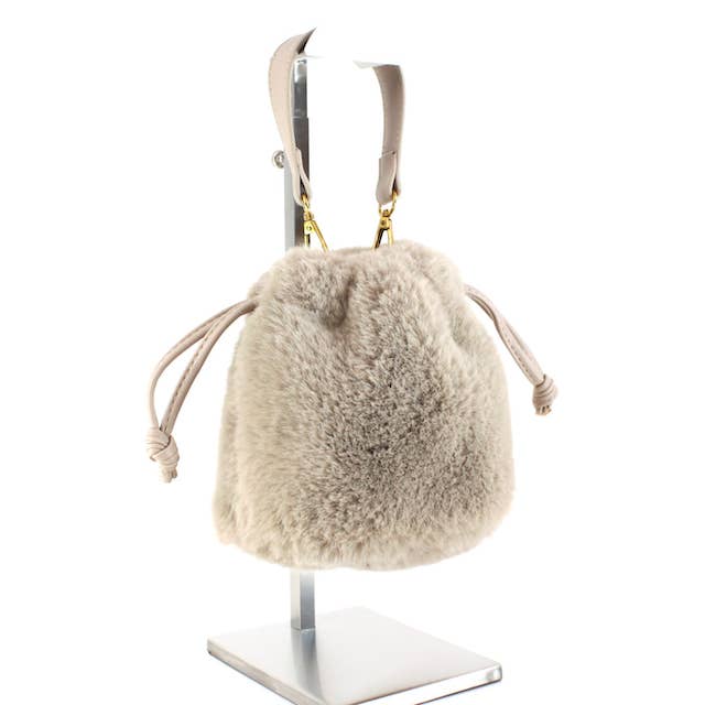 Pretty Persuasions - Wholesale Crossbody bag – Women's - P23091 Faux Fur Drawstring Bucket Crossbody Bag12