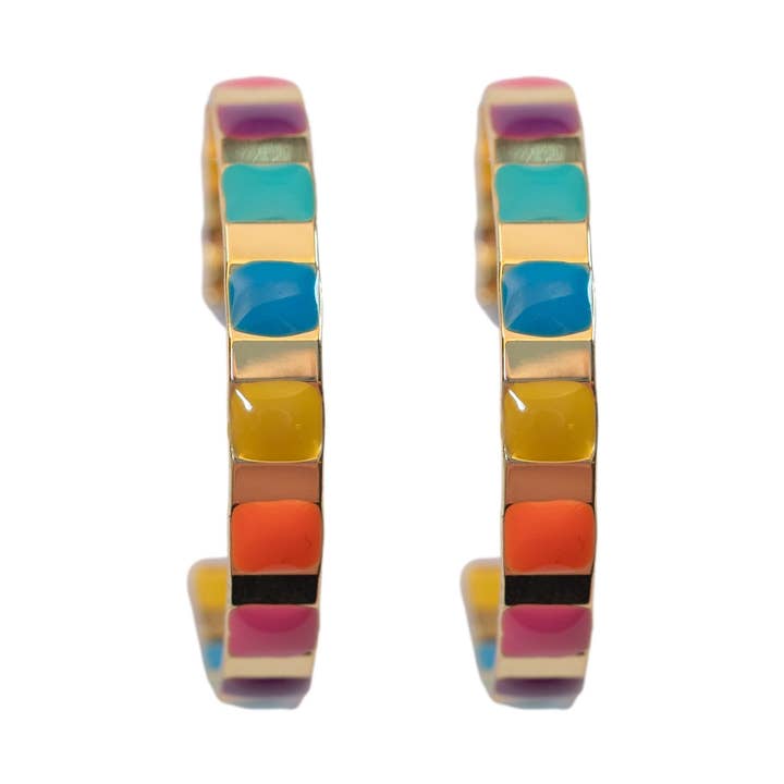 Ohrringe mit Gold- und Regenbogen-Emaille-Streifen im Statement-Design für den Großhandel von St Armands Designs of Sarasota