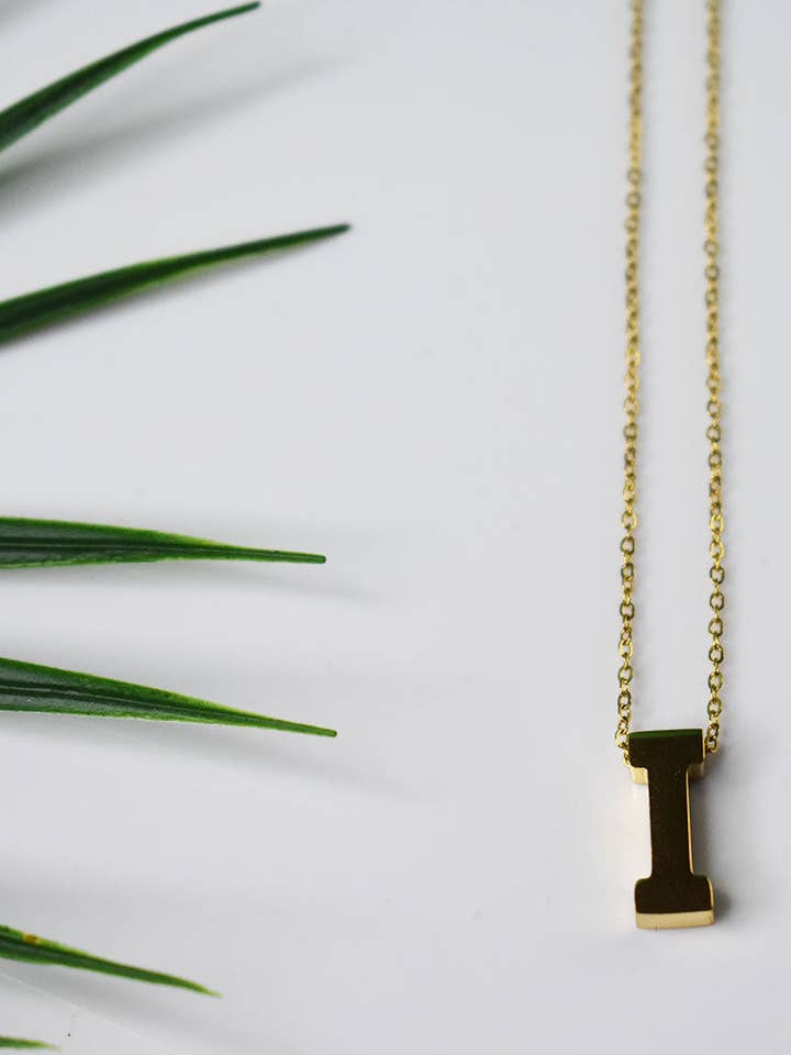 Ich Initial Anhänger Halskette für den Großhandel von Feline Jewelry Studio Universe