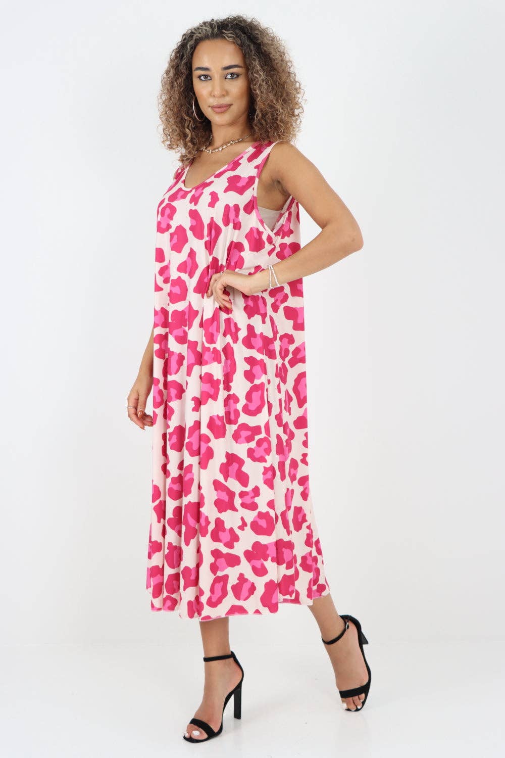 Miss Bold - Vendita all'ingrosso Vestito - Donna - Abito longuette senza maniche con stampa animalier italiana1