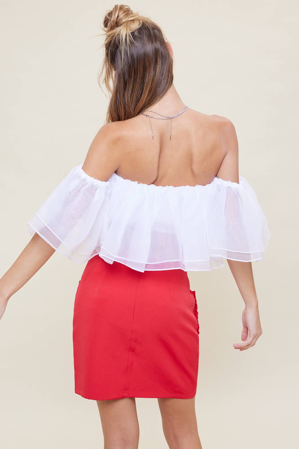 idem ditto - Vendita all'ingrosso Camicetta - Donna - TOP CORTO TRASPARENTE CON SPALLE SCOPERTE E VOLANT2