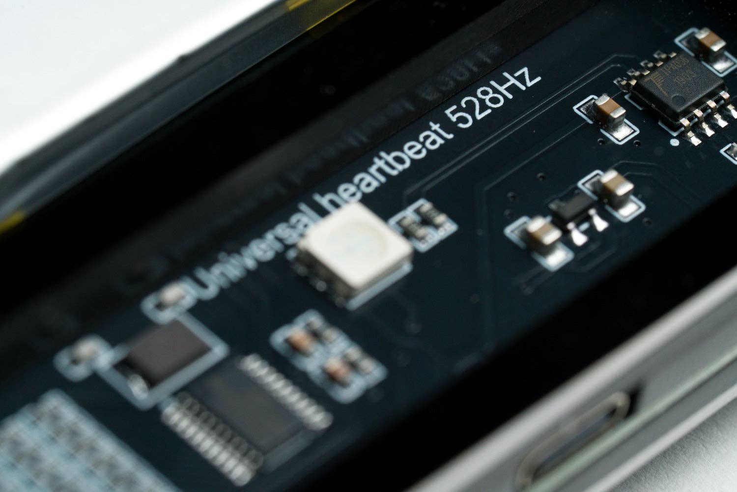 Inanna Healing - Wholesale Meditation Supplies - Aurora’s Echo Frequency Generator | 528 Hz Love & Healing Energy for Balance & Manifestation17