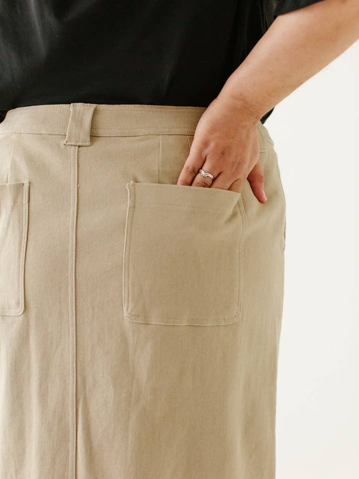 The Main Street Exchange - Wholesale Skirt - Women's - 'Adrian' Classic Denim Midi Skirt FINAL SALE16