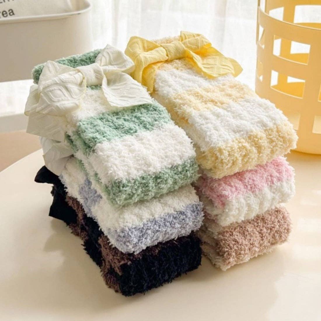 Funkyrel® Atzbranding Limited - Vendita all'ingrosso Calzini - Donna - Rufia - Calzini in Spugna a Righe Colorate con Fiocco9