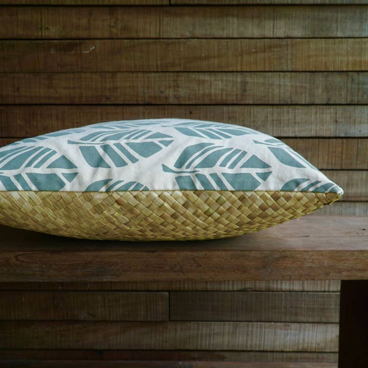 Rise Beyond the Reef - Wholesale Floor Pillow - Floor Pillow Cover - Draunidalo Print3