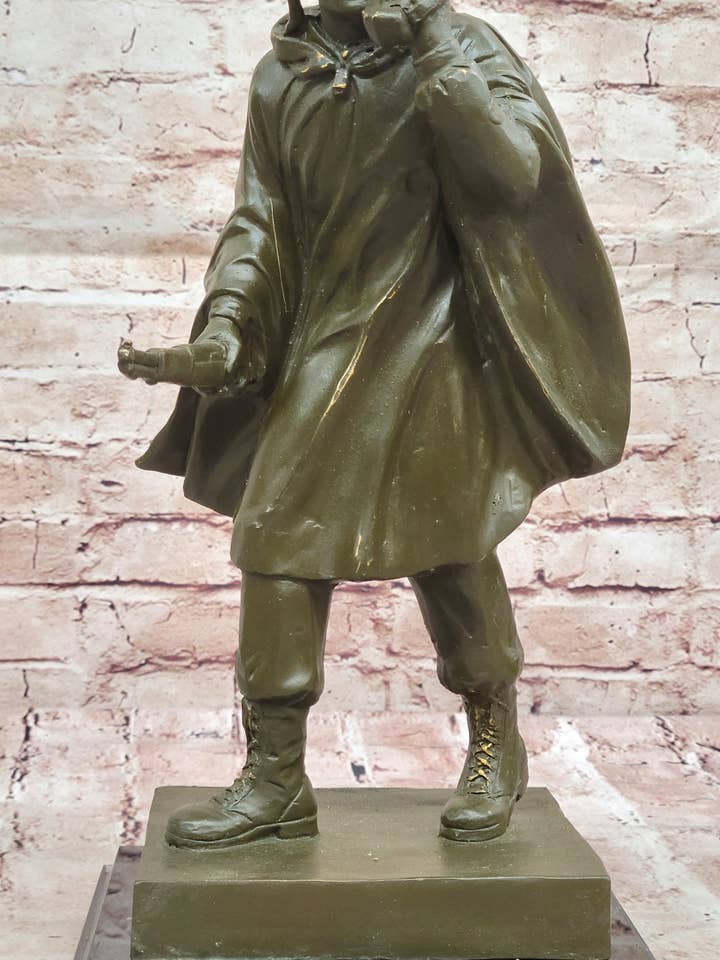 Bronze WWII Radiooperatør Soldat Statue – Militær Hyldest for engroshandel hos Bronzhaus