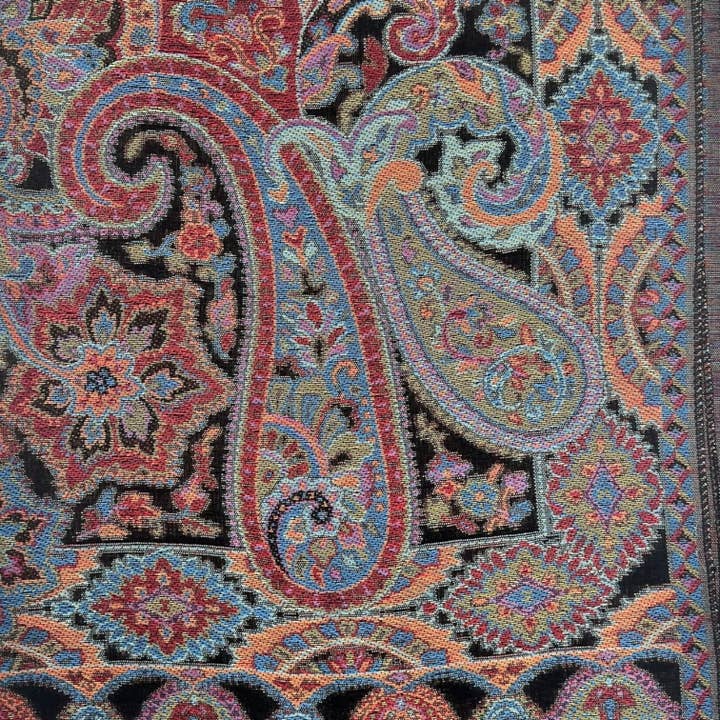 Lili Scarves (US Duty Free) - Wholesale Scarf - Women's - Premium Paisley Print Pashmina Scarf9