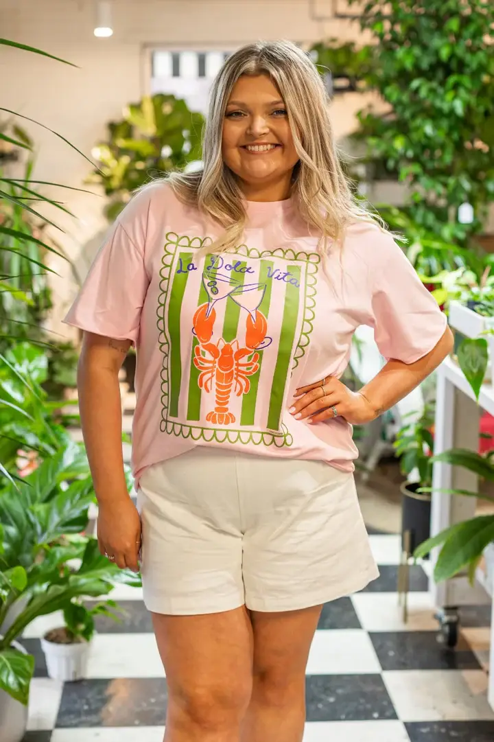 Rose Dolce Vita sur T-shirt rose vierge en vente sur Faire2