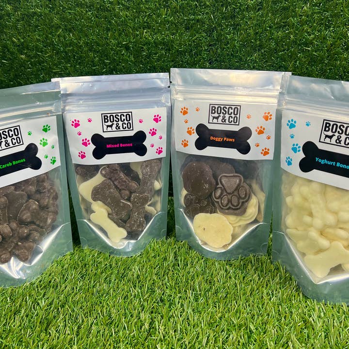 Bosco & Co - Wholesale Pet treats – Dog - Doggy Paws - Carob and Yoghurt - 12pck