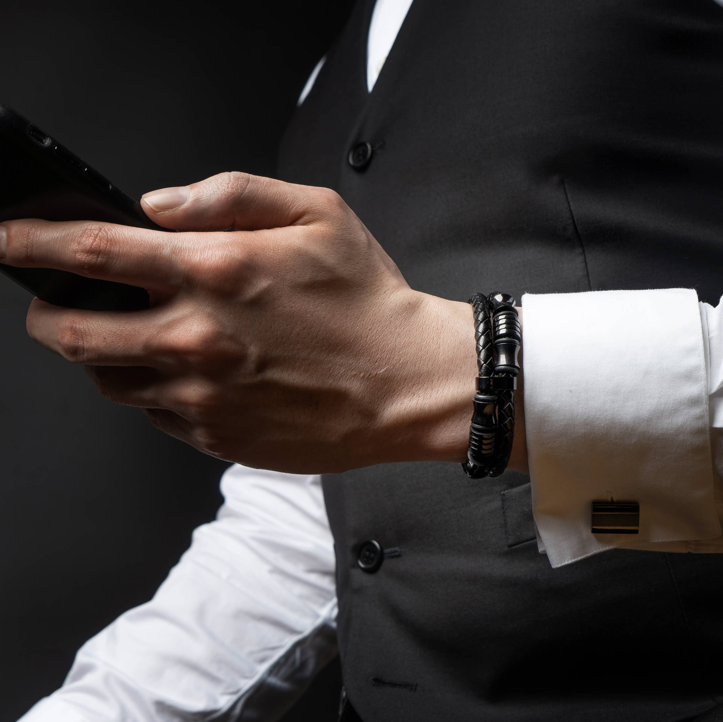 SERASAR – wholesale Woven/braided bracelet – Leather bracelet “Spirit” - black - B0085